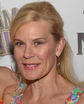 Hollis Resnik Headshot