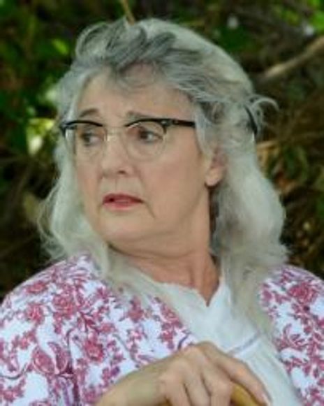 Carolyn Kirsch Headshot