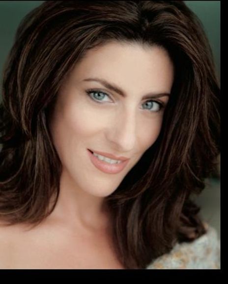 Nicole Baggesen Headshot