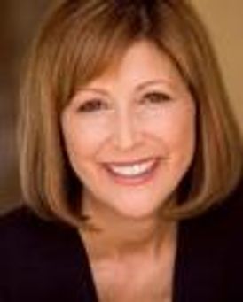 Dana Meller Headshot