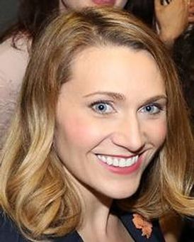 Siri Howard Headshot