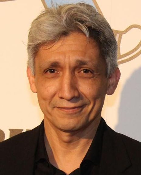 Riccardo Hernandez Headshot