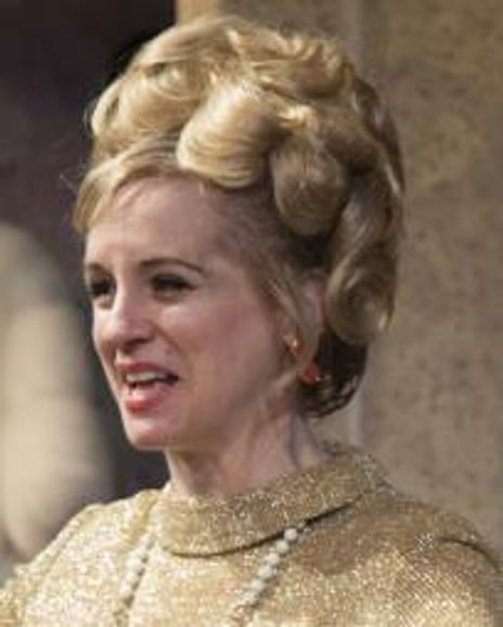 Rebecca Holt Headshot