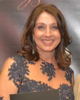 Cherylyn Jones Headshot