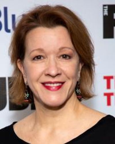 Linda Emond Headshot