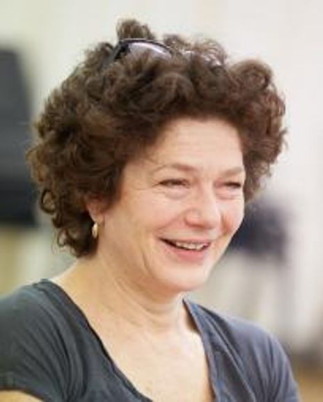 Louise Gold Headshot