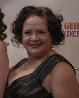 Mimi Bessette Headshot