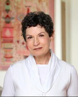 Elaine Hausman Headshot