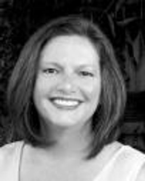 Diane Pennington Headshot