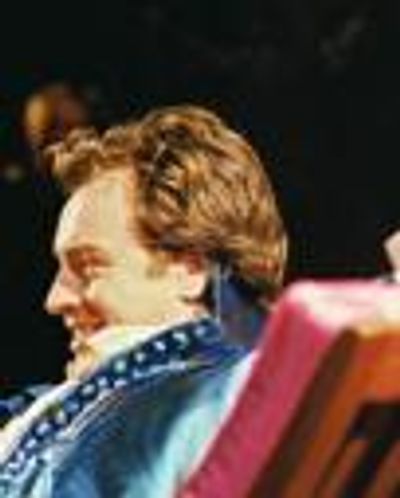 Toby Stephens Headshot