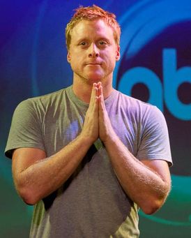 Alan Tudyk Headshot