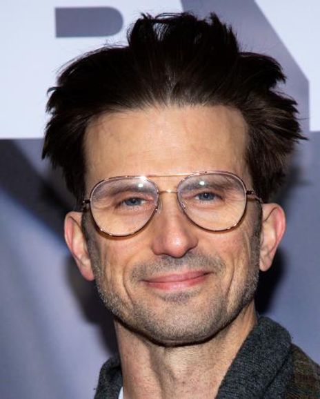 Frederick Weller Headshot