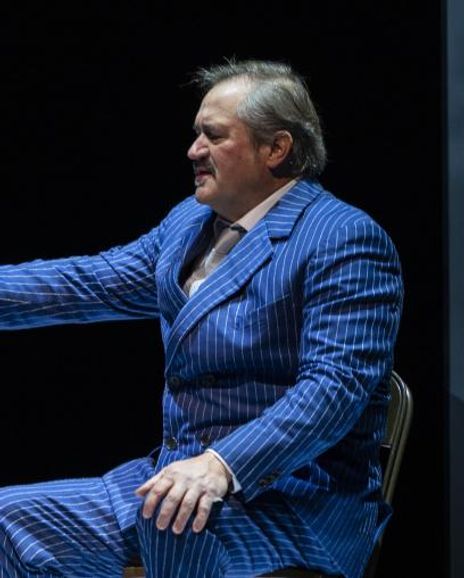 Paul Groves Headshot