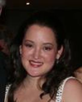 Anna Christy Headshot