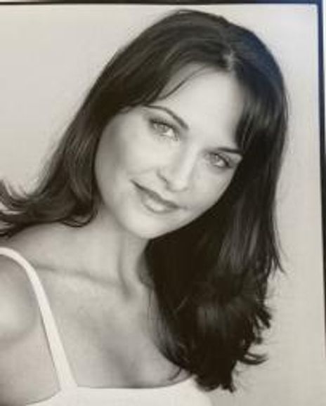 Kristin Huxhold Provisero Headshot