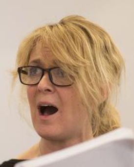 Helen Hobson Headshot