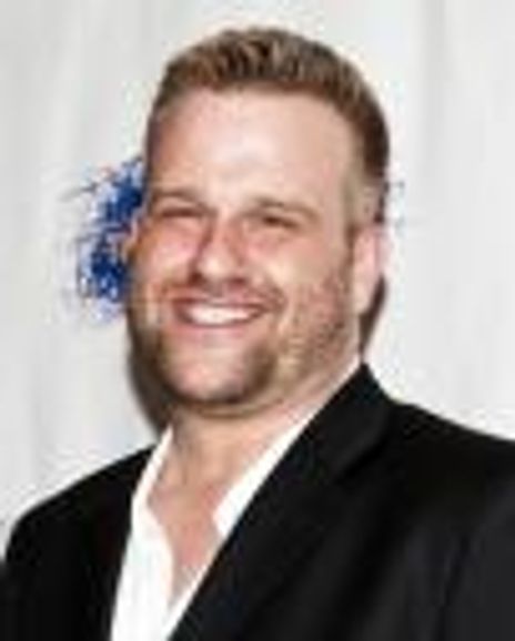 Stephen Wallem Headshot