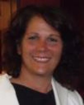 Karen Giombetti Headshot