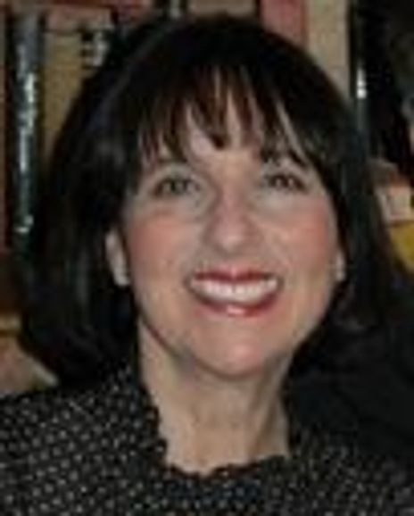 Loni Ackerman Headshot