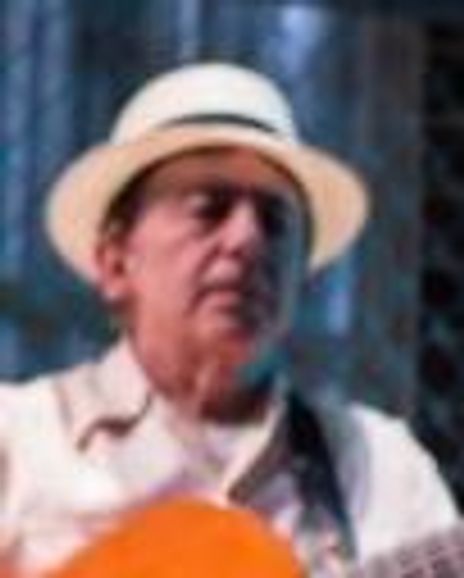 Nelson González  Headshot