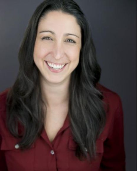 Eleni Delopoulos Headshot