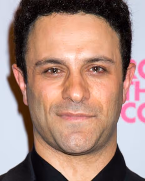 Aaron Costa Ganis Headshot
