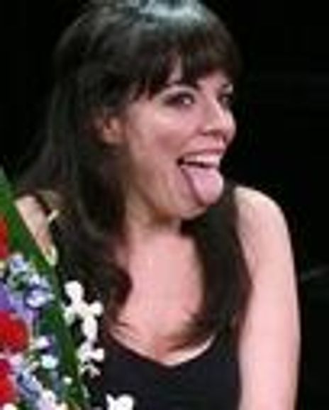 Leslie Krtizer Headshot