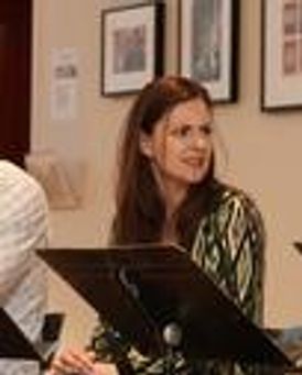 Eleanor Handley Headshot