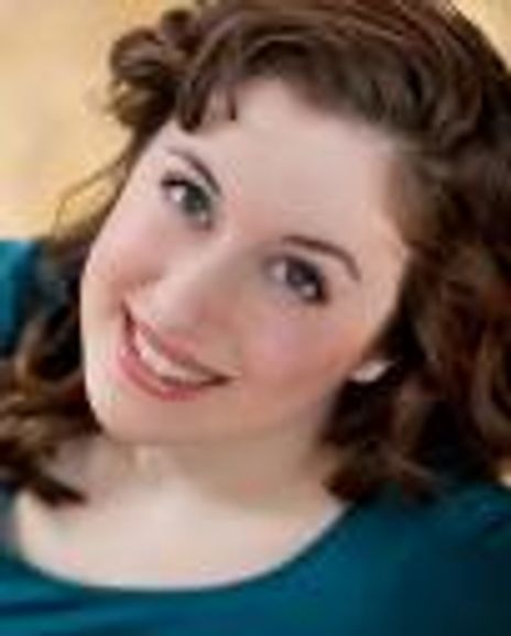 Molly Gilman Headshot
