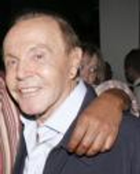 Jonathan Kanes Headshot