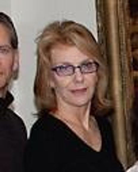 Jill Calyburgh Headshot