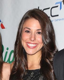 Synthia Link Headshot