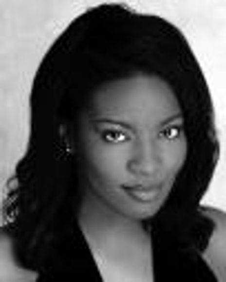 Kianne Muschett Headshot