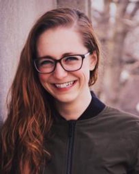 Ellie Brigida Headshot