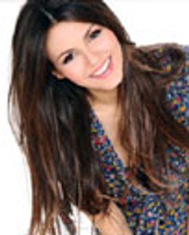 Victoria Justice Headshot