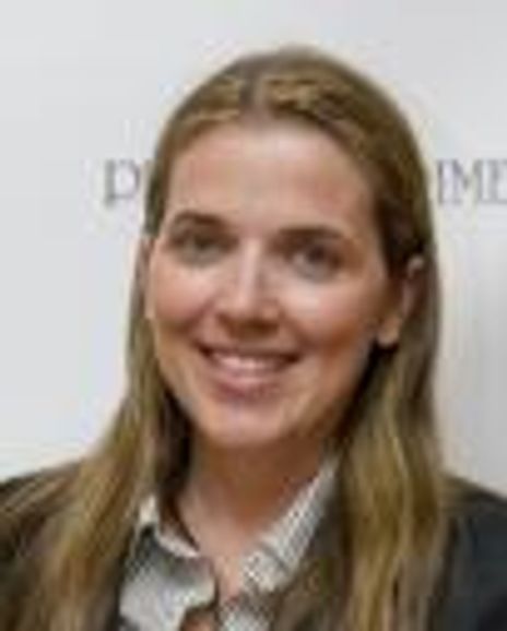 Laura Plunkett Headshot