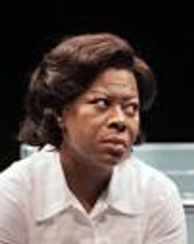 Greta Oglesby Headshot