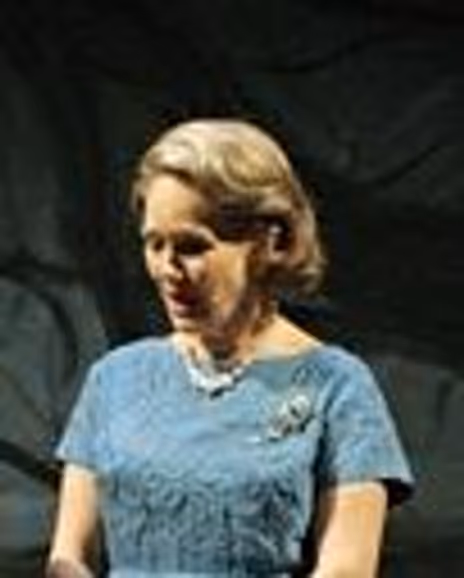 Michelle Barber Headshot