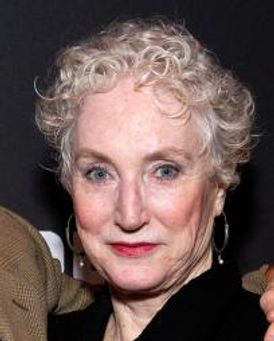 Caitlin O'Connell Headshot