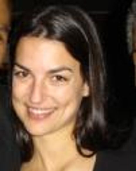 Laura Carbonell Smith Headshot