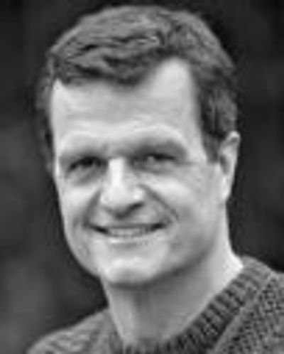 Michael Cumpsty Headshot