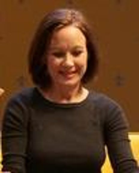 Veronica Neave Headshot