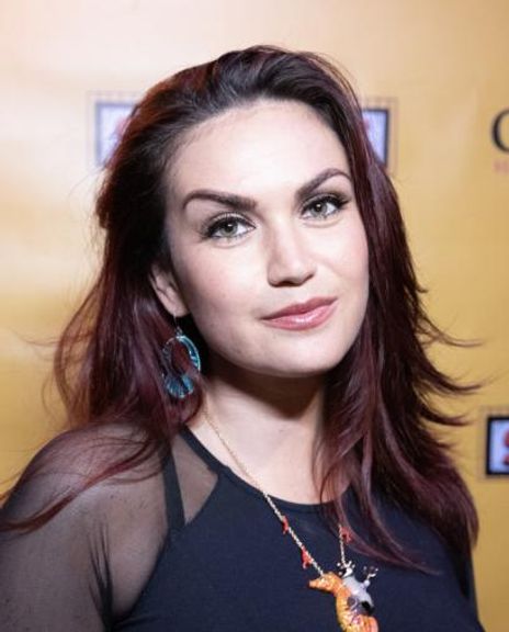 Georgia Warner Headshot