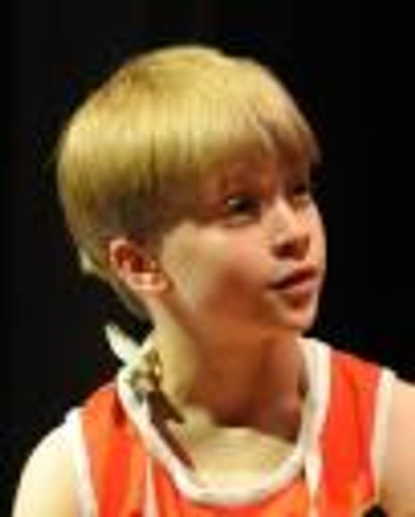 Oliver Gardner Headshot