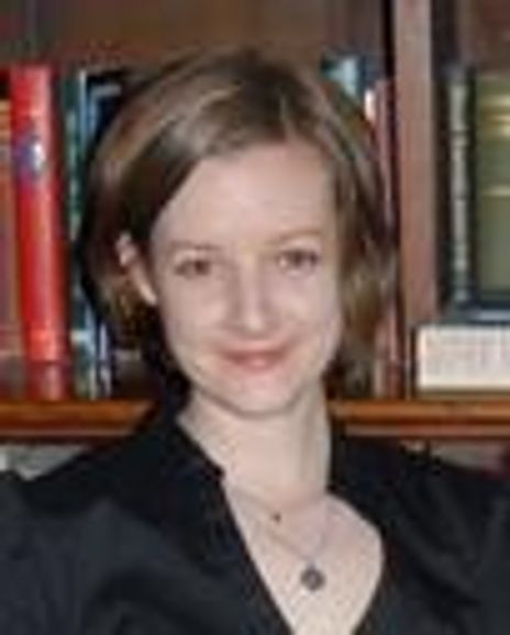 Elizabeth Morton Headshot