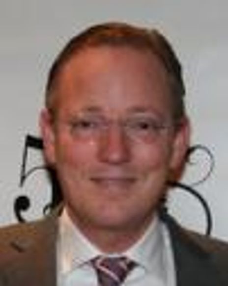 Emanuel Verstrauten Headshot