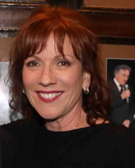 Maureen Langan Headshot