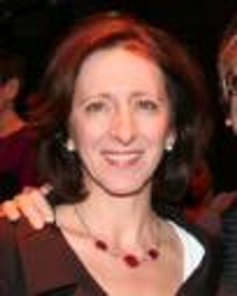 Anna Louizas Headshot