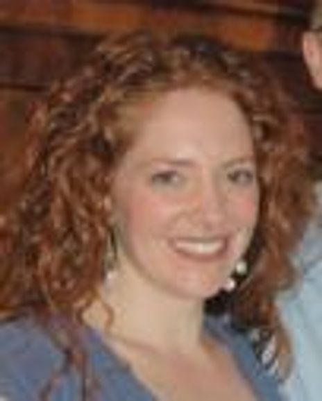 Ellie Felice Headshot