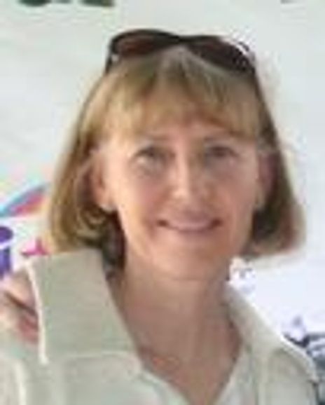 Jayne Harkness Gillette Headshot